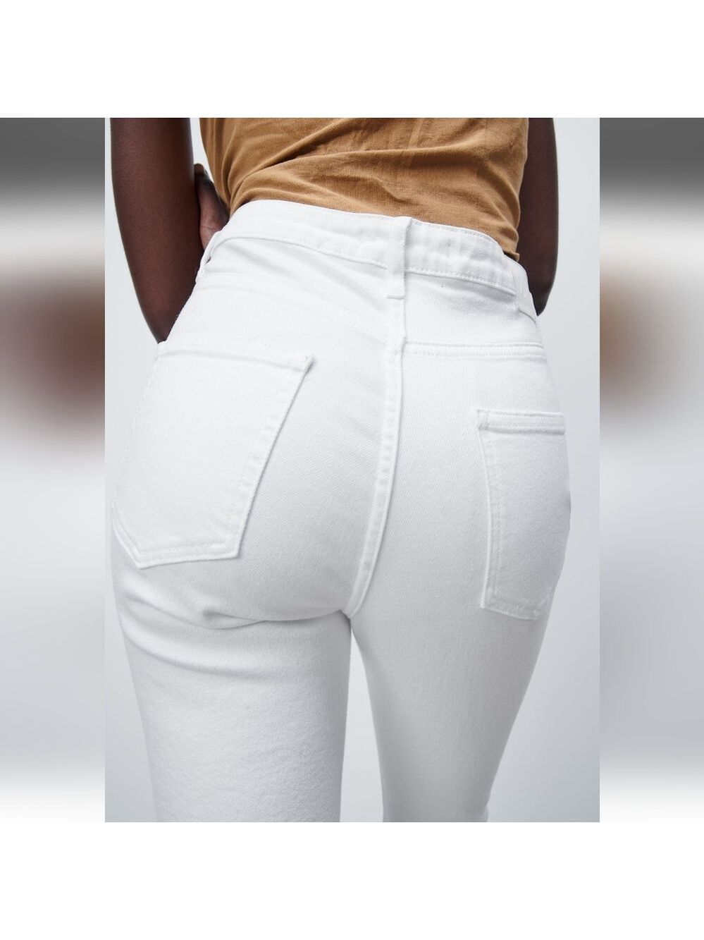 NWT Zara Slim Flare High Rise Jeans With Split Hems, Size 6 - Picture 6 of 11